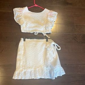 Lulu white set (top L bottom XL)